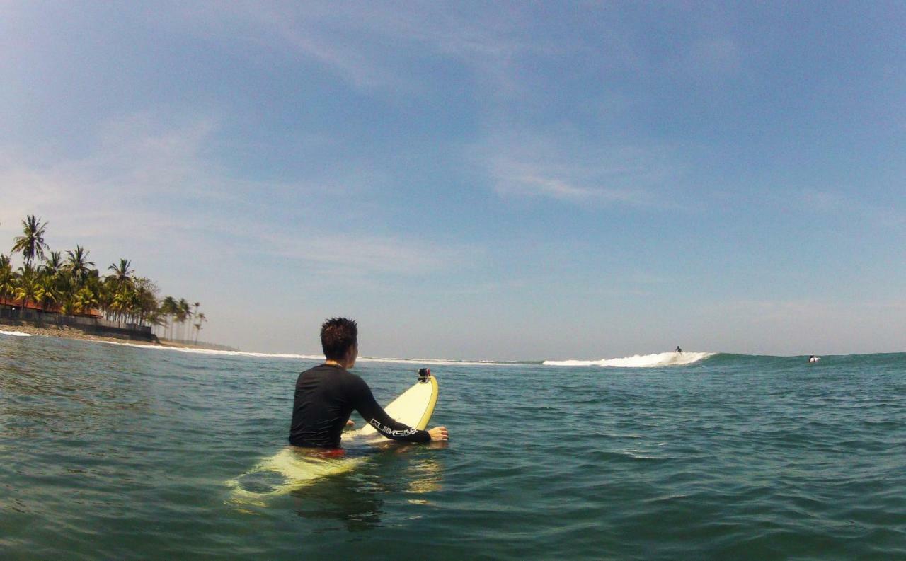 The Nyamo Surf & Stay 普卢坎 外观 照片